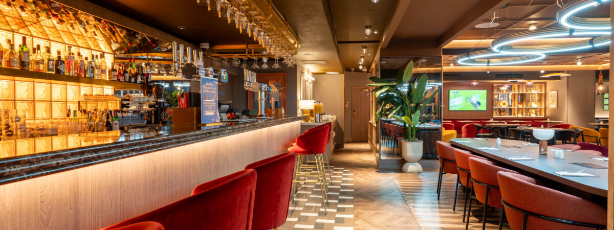 Barnebys' Lounge bar area